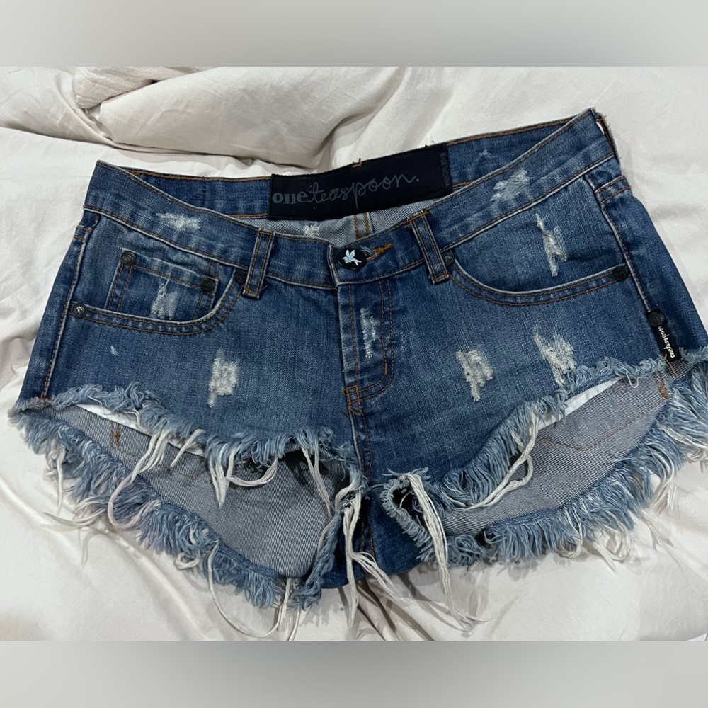 One Teaspoon shorts size 24